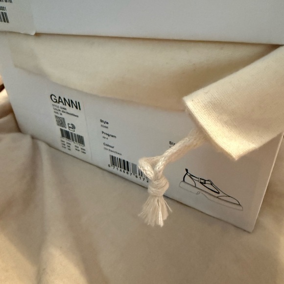 Ganni Cream Storage Box with Drawstring - Picture 3 of 4